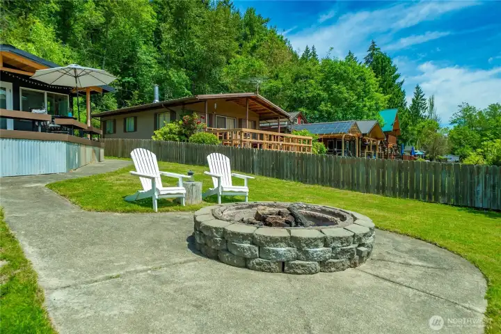 Make memories by the firepit and warm up after a day on the water.