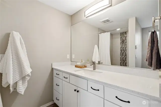 Nice sized bathroom in the upstairs apartment