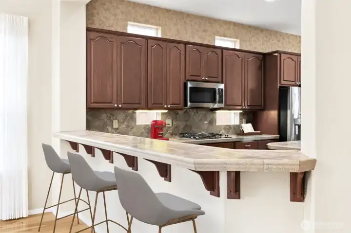 Raised bar off dining room