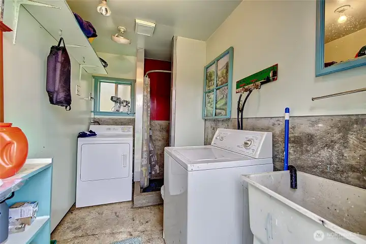 Lower level property bathhouse at the lake for convenience
