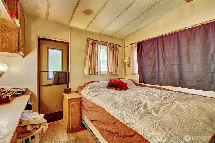 Park model bedroom