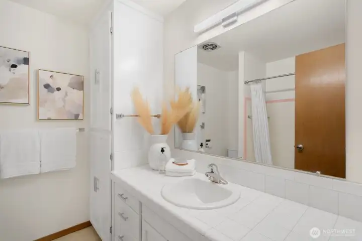 Main floor guest bathroom.