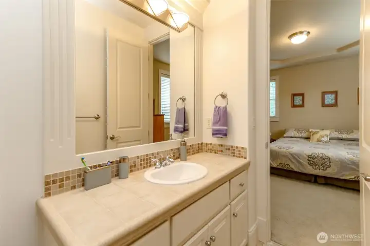 2nd Part of Jack&Jill bathroom