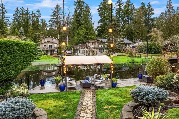 set up to enjoy, entertain or just relax and quietly enjoy the peace that water brings.