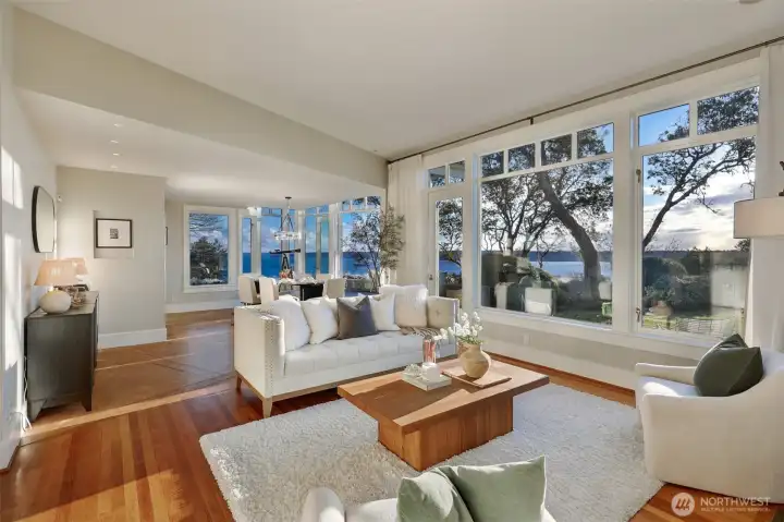 Gorgeous great room perfect for entertaining