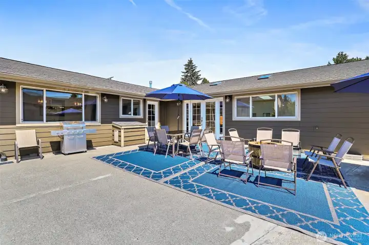 Thoughtfully designed custom- built home with entertaining for large gatherings of all ages and showcases exceptional indoor-outdoor flow
