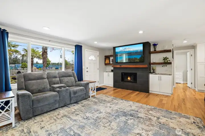 Open concept with large windows letting in Lots of Natural Light (port package all windows are either triple or double pane).