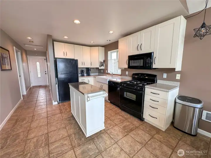 Lovely spacious kitchen! All furnishings and dishware are included, meaning all you need to bring is yourself!