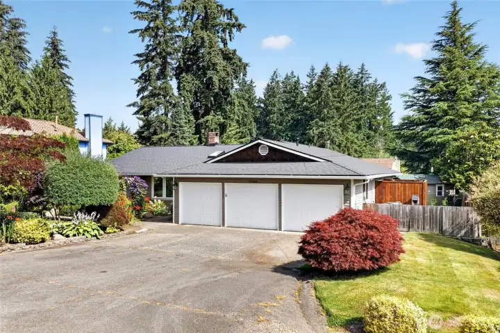 Beautiful 2190 SF Rambler Beautiful 2190 SF Rambler