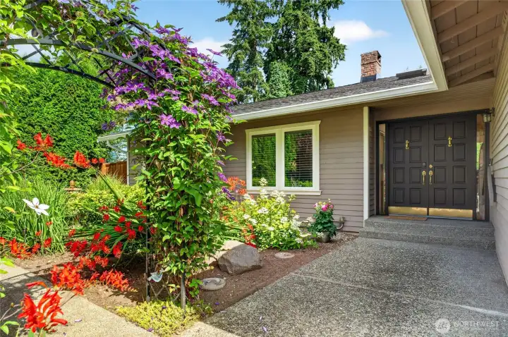 Inviting Front Entry Inviting Front Entry