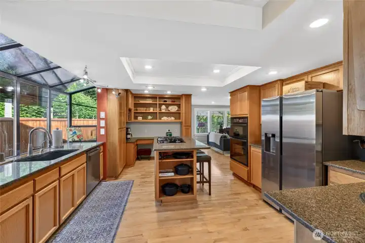 Huge Kitchen, Granite Tops Huge Kitchen, Granite Tops