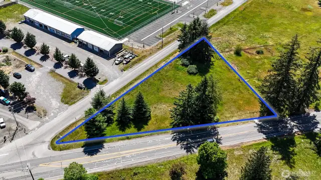 Blue boundary lines are approximate. Buyer to verify to their own satisfaction.