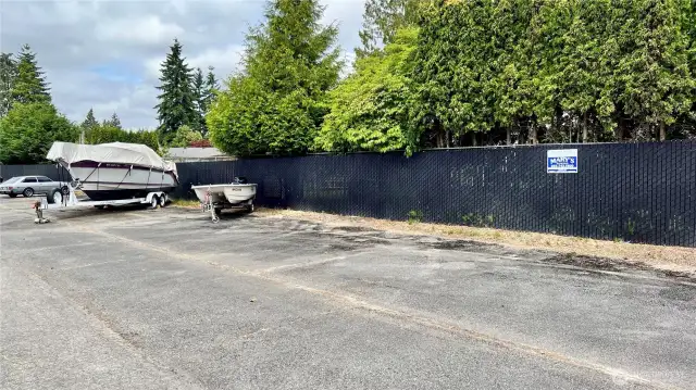 RV/Boat/Extra Vehicle Parking