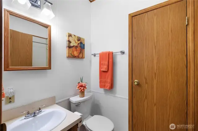 Full bath with tub/shower