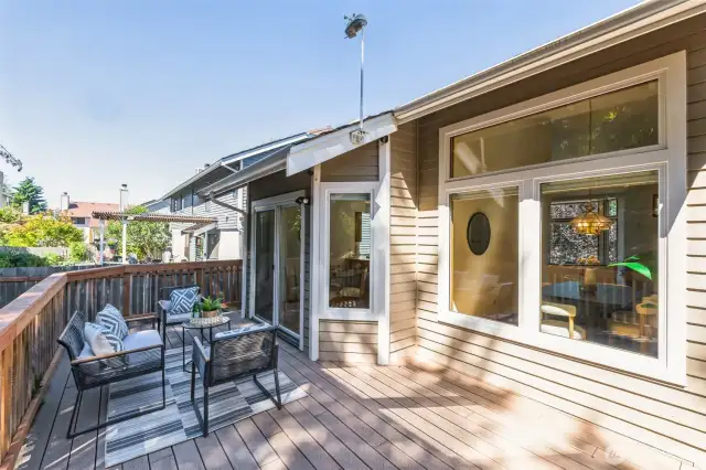 Trex deck with 2024 Cedar Railings