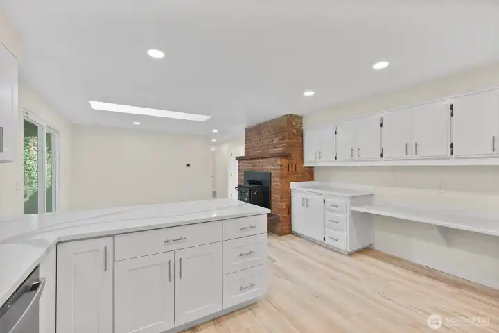Lots of counter top space here!