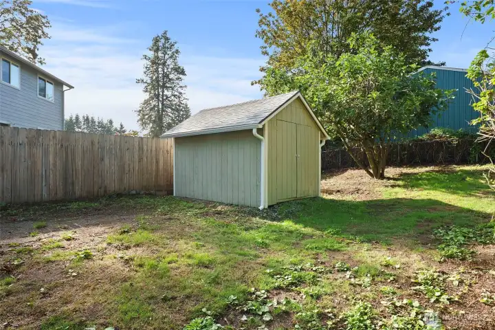 Large 10x11 shed.