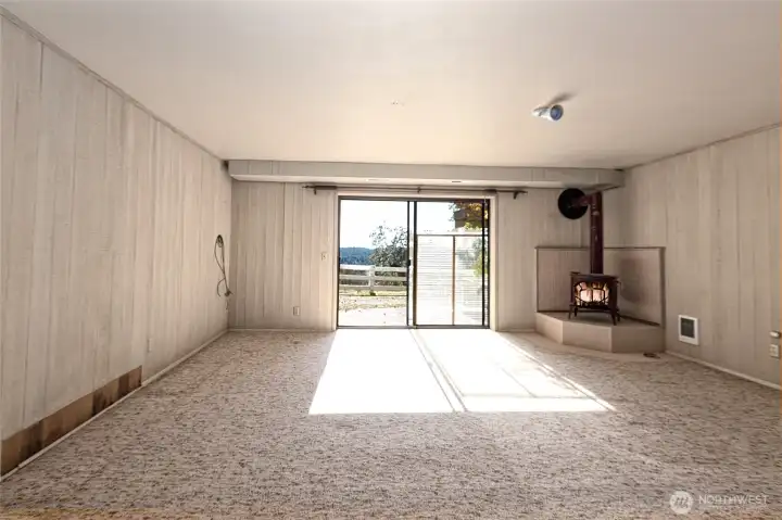 Lower Recreation room