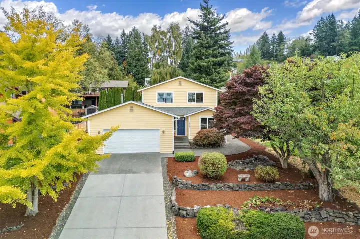 Convenient, turn-key & freshly updated 3 bed 2 bath 2-story, ready to call home!