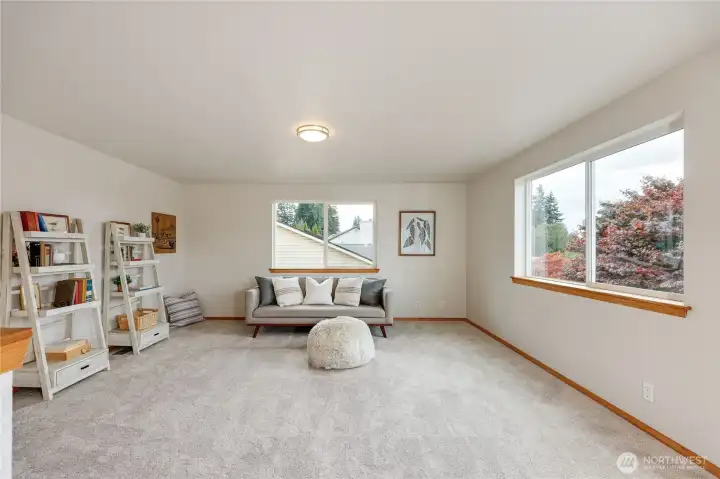 Upper level great room w/views!