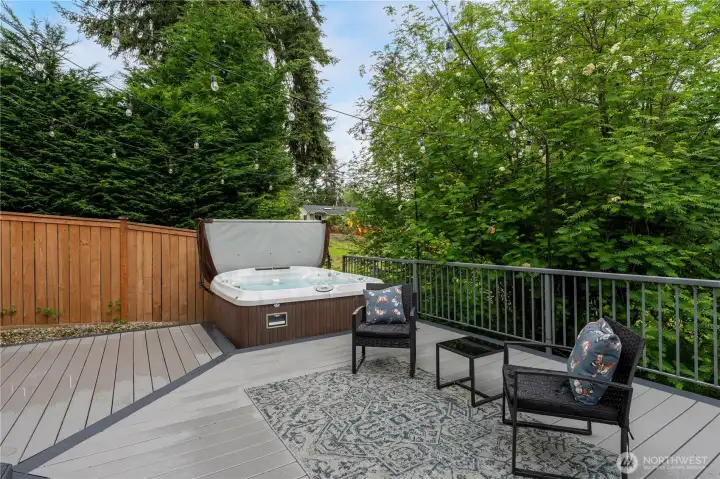 Decent privacy for those times you prefer wearing only your birthday suit in the hot tub.