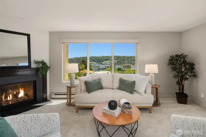 Living room with amazing 270° view