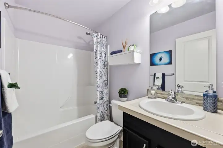 Upper floor full bathroom.