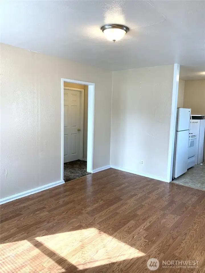 Unit 1423 Photos taken prior to tenant occupancy