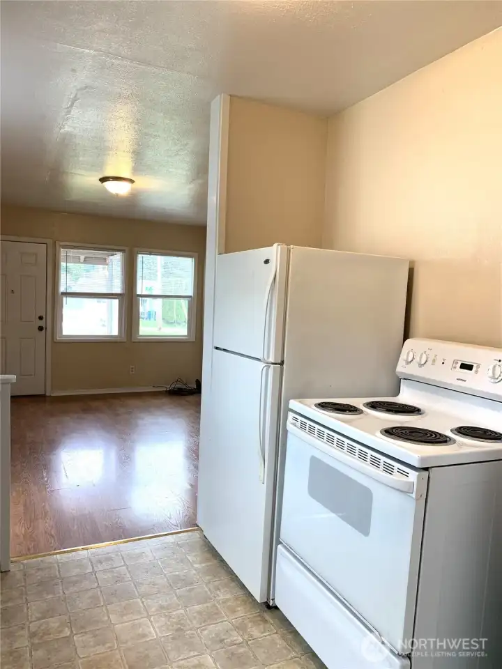 Unit 1423 Photos taken prior to tenant occupancy