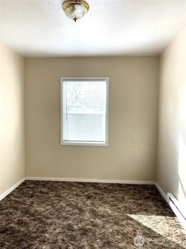 Unit 1423 Photos taken prior to tenant occupancy