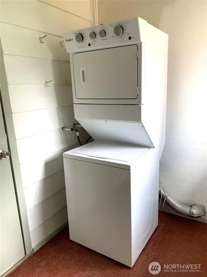 Unit 1423 Photos taken prior to tenant occupancy