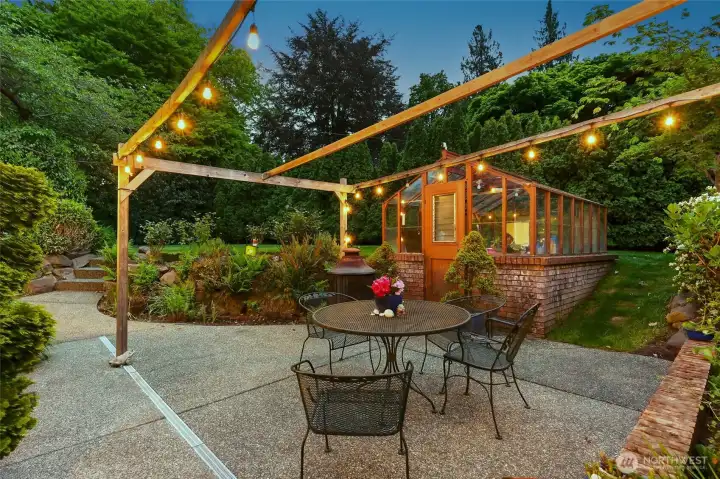 A fun place to dine and unwind.