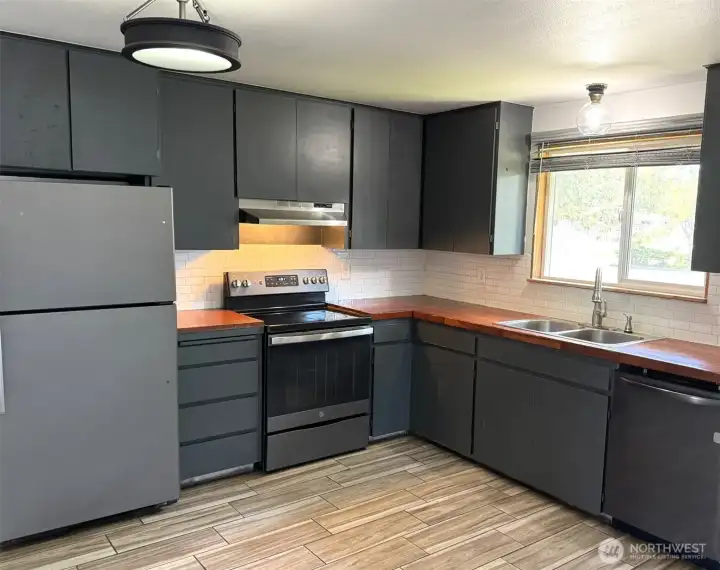 Modern Kitchen Modern Kitchen