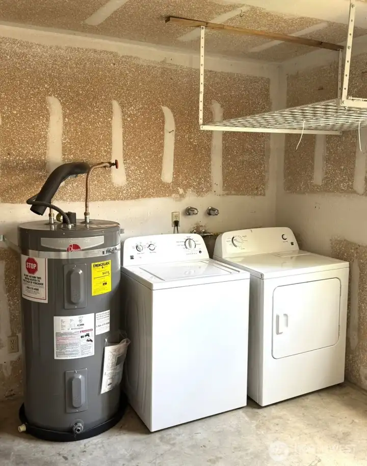 One car garage with laundry One car garage with laundry