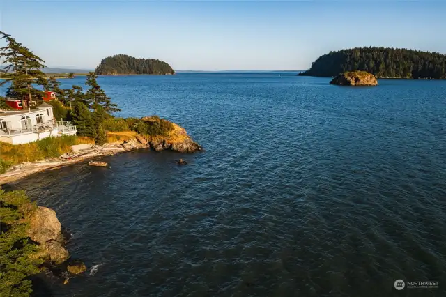 View back to beach (home in photo is not listed home).