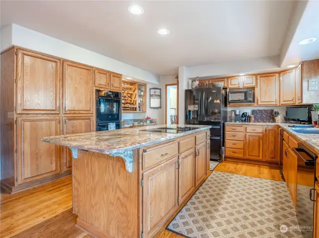 Large Island, Hardwood Floors