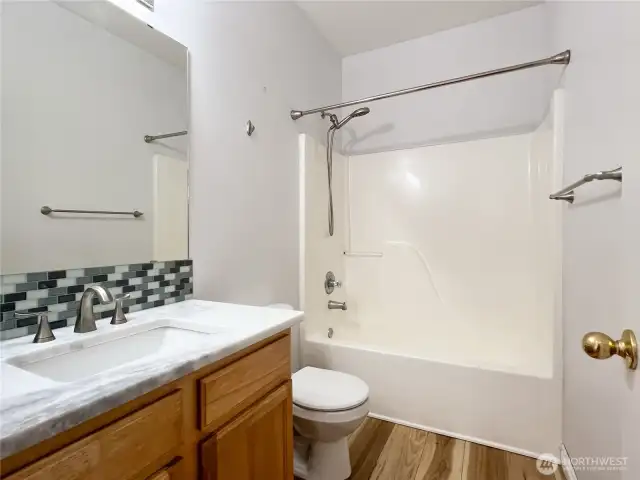 2nd bathroom