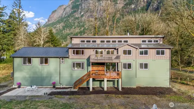 Stunning view of Mt. Si