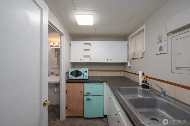 Small kitchenette in the shop