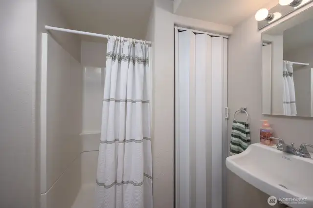 Small bathroom in the shop