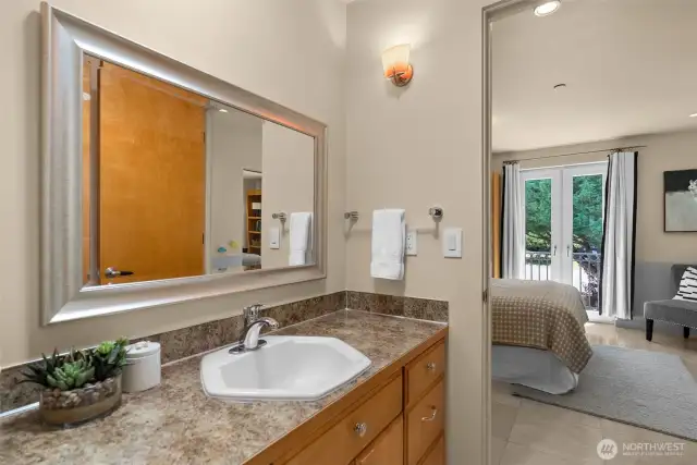 Jack n Jill bath