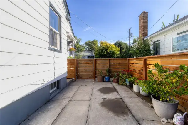 Side patio