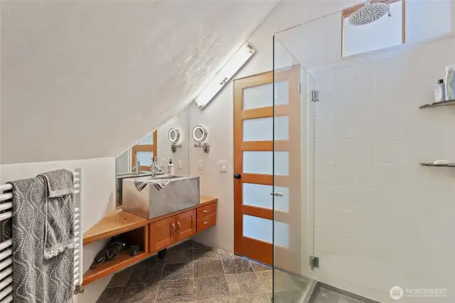 3/4 bath in apartment. Access to steeple here.
