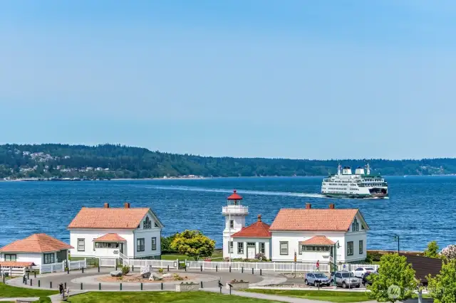 Lighthouse and park nearby. Ferry to Whidbey Island.