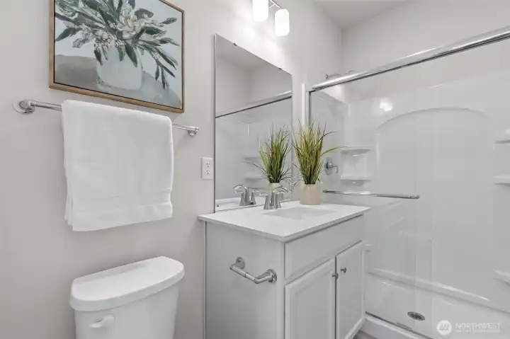 Main floor 3/4 bathroom