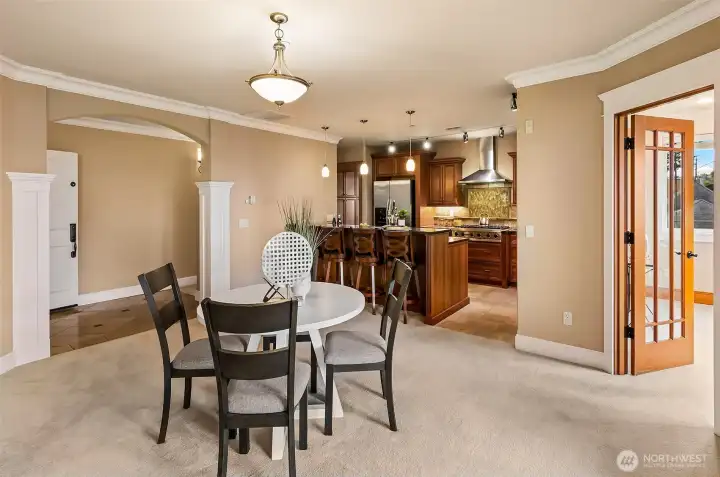 Convenient open floor plan.