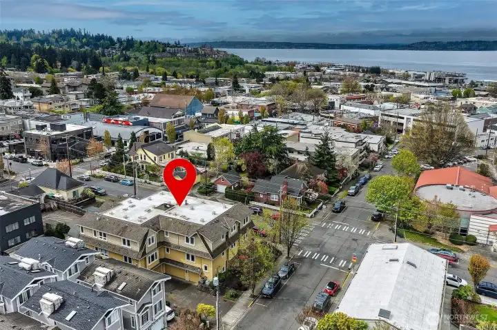 Enjoy the sights of the farmer’s market bustle, the annual parade, or walk to dinner.