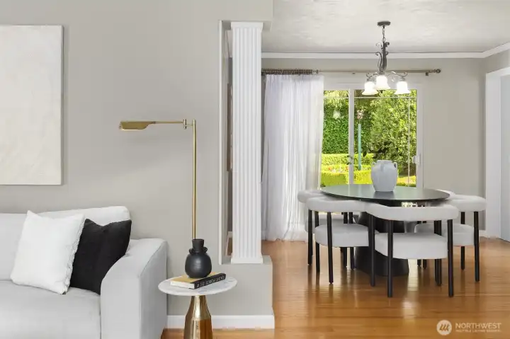 The dining room flows into the outdoors...