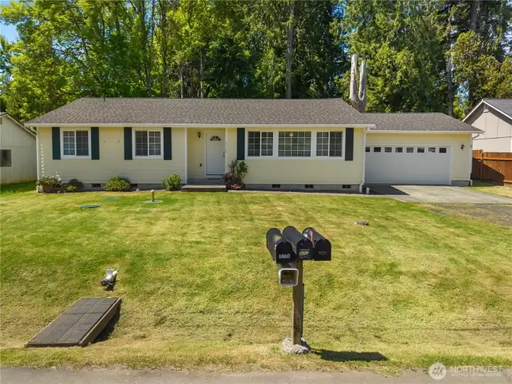 Arrive home to an updated rambler with attached garage, level yard, and easy one-level living. Arrive home to an updated rambler with attached garage, level yard, and easy one-level living.
