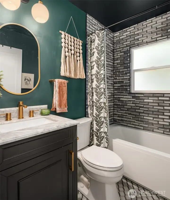 Main floor full bath